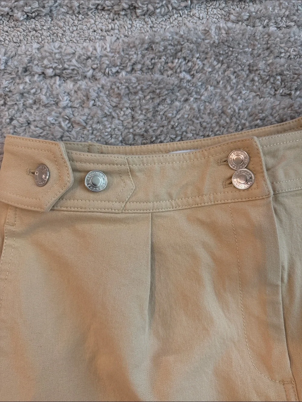 EUC Size 8 Derek Lam 10 Crosby Mika Snap Shorts in Khaki - Picture 5 of 7